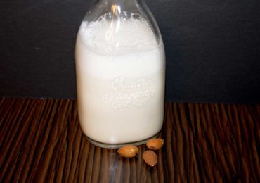 Laktosefreie-Milch-selber-machen-1