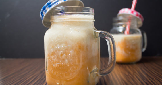 Orange Bananen Karotten Drink